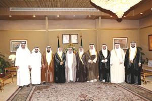 سمو الشيخ جابر المبارك مستقبلا حمود الرومي واعضاء مجلس ادارة جمعية الاصلاح﻿