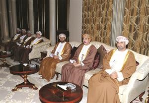جانب من الوفد المرافق لجلالة السلطان قابوس﻿