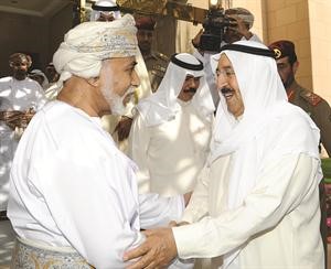 صاحب السمو الامير الشيخ صباح الاحمد خلال لقائه السلطان قابوس بن سعيد