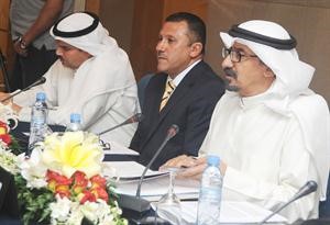 بدر الجارالله متحدثا خلال عمومية الشركة 	فريال حماد﻿