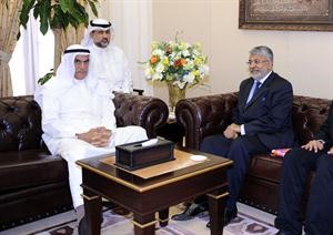الرئيس احمد السعدون خلال استقباله السفير الهندي﻿