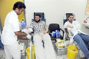 جانب من فعالية التبرع بالدم