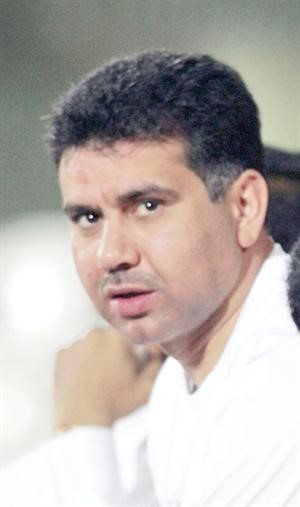 ايمن الحسيني﻿