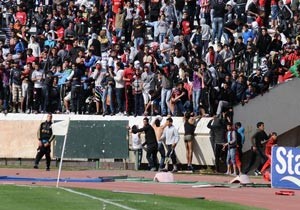 منع المراهقين من دخول المباريات في المغرب