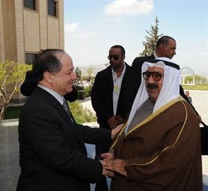 مسعود بارزاني مستقبلا الشيخ ناصر صباح الاحمد﻿
