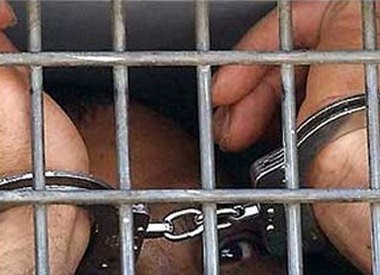 ارتفاع عدد المضربين في سجون الاحتلال والأمم المتحدة تدين هدم منازل الفلسطينيين