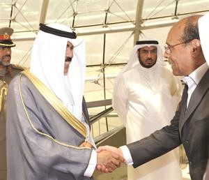 سمو ولي العهد الشيخ نواف الاحمد مرحبا بالرئيس دمحمد المنصف المرزوقي
