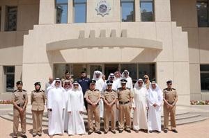 اللواء عيد ابوصليب وقيادات الامن العام امام مخفر السالمية الجديد