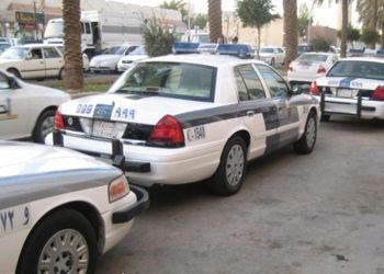 القبض على مريض نفسي يتجول عارياً في أحد الأسواق بالمملكة