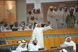 مرزوق الغانم يطلب نقطة نظام﻿