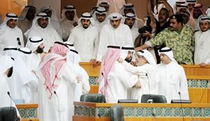  النواب يفرقون بين عبدالصمد والبرغش﻿