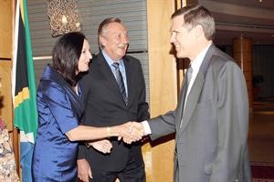 السفير الاميركي ماثيو تولر مهنئا﻿