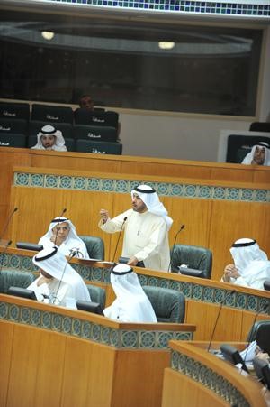  علي الدقباسي