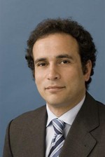د عمرو حمزاوي