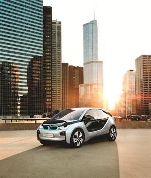 «BMW» تركز على حلول التنقل المستدام وتطلق «BMW i» 