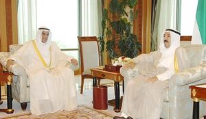 صاحب السمو الامير الشيخ صباح الاحمد مستقبلا احمد السعدون﻿