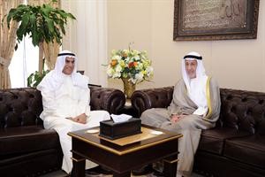 الرئيس احمد السعدون خلال استقباله عبدالعزيز العدساني﻿