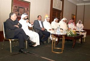 النواب الصيفي الصيفي ودعبيد الوسمي وخالد شخير وسعد الخنفور خلال اللقاء﻿