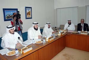 دمحمد الهطلاني ودجمعان الحربش وبدر الداهوم اثناء انعقاد اللجنة التعليمية﻿