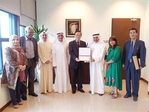 دعبدالرضا اسيري مكرما سفير كوريا الشمالية﻿