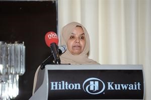رجاء اللهو ملقية كلمتها اسامة ابوعطية