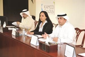  احمد السميط ورنيمة المطر خلال عمومية الشركة سعود سالم
