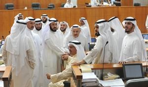 د حمد المطر منفعلا بشدة وسط النواب﻿