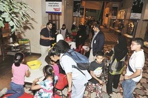 انشطة يمارسها الاطفال في المركز العلمي خلال الاحتفال﻿