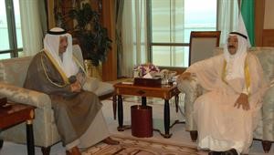 صاحب السمو الامير الشيخ صباح الاحمد خلال لقائه سمو رئيس الوزراء الشيخ جابر المبارك﻿
