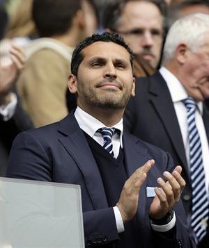 فرحة رئيس مان سيتي منصور بن زايد ال نهيان بالفوز بالدوري