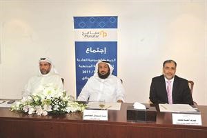عيد النصافي وطلال المطوع خلال الجمعية العمومية	متين غوزال﻿
