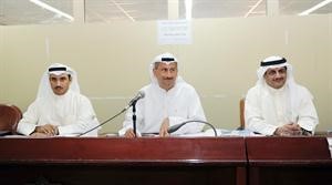 لؤي الخرافي وعادل بهبهاني خلال الجمعية العمومية العادية للشركة﻿