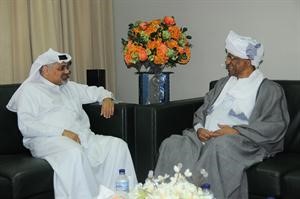 الوزير الشهاب مستقبلا السفير السوداني