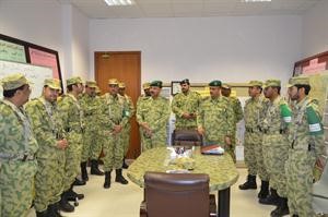 اللواء الركن زايد ناصر خلال الزيارة﻿