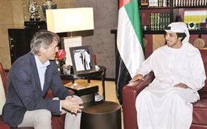 الشيخ منصور بن زايد يحاور مانشيني﻿