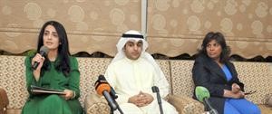 دابتهال الخطيب وداقبال العثيمين خلال الندوة
