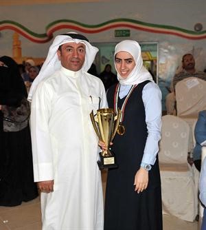 دخالد العنزي وابنته مريم﻿