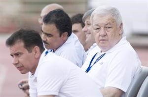 مدرب كاظمة التشيكي ميلان ماتشالا غاضب من اداء لاعبيه الازرقكوم
