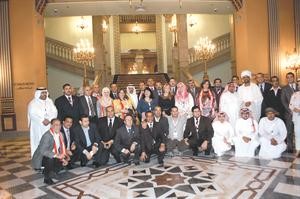 لقطة تذكارية للاعلاميين العرب في بهو فندق ماريوت الزمالك