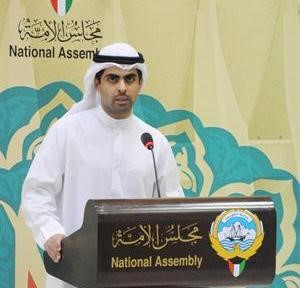 رياض العدساني متحدثا في المجلس امس﻿