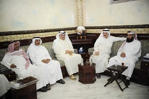 الداعية حمد السنان وعيسى الكندري في الصالون الثقافي ﻿