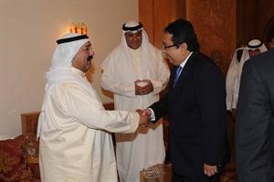 الشيخ ناصر صباح الاحمد مستقبلا سفير اندونسيا