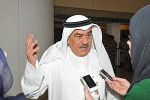 مصطفى الشمالي متحدثا لوسائل الاعلام
