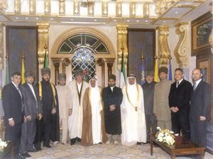 صاحب السمو الامير الشيخ صباح الاحمد خلال استقبال سموه وفدا من علماء القوقاز بحضور د عادل الفلاح﻿