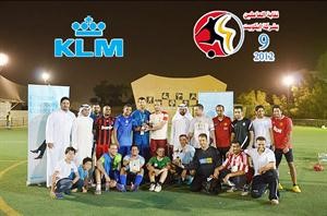 الفريق الحاصل على لقب بطل الدورة
