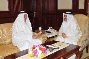 وزير الداخلية خلال استقباله للسفير المؤمن﻿