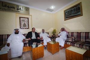 دعبدالله العتيقي وخالد العيسى خلال المؤتمر الصحافي﻿
