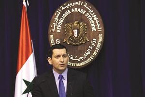 الناطق باسم وزارة الخارجية جهاد مقدسي في مؤتمر صحافي امس﻿