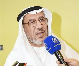 دوليد الوهيب متحدثا للصحافيين
