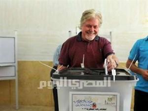 النجوم في طوابير الانتخابات الرئاسية المصرية